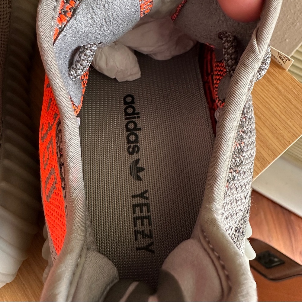 Yeezy Boost 350 V2 Beluga - Picture 7 of 9